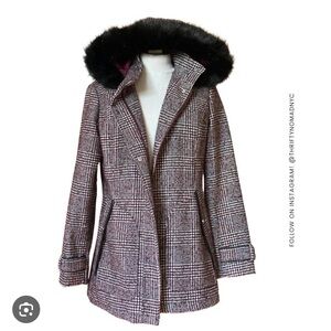 D.E.T.A.I.L.S. Chic Plaid Trench Coat with Faux Fur Trim